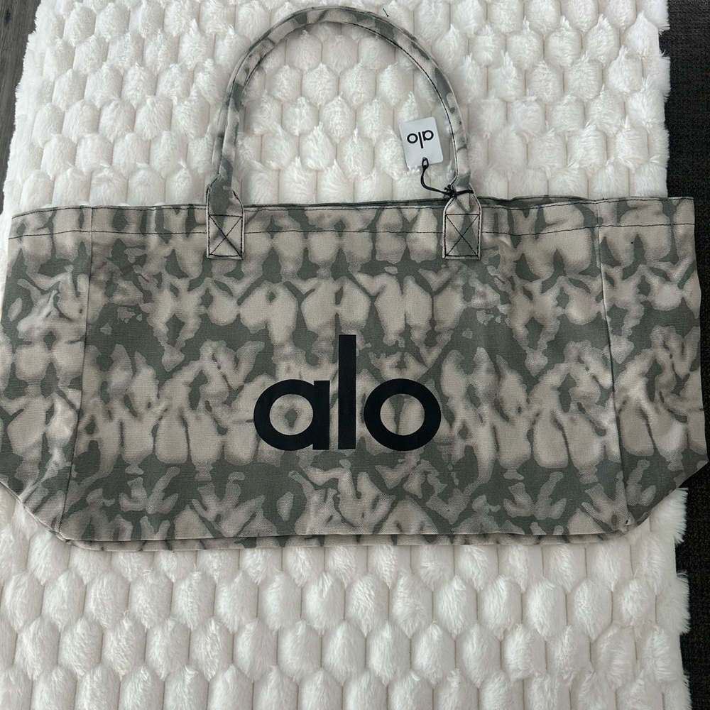 Alo Patterned Tote Bag